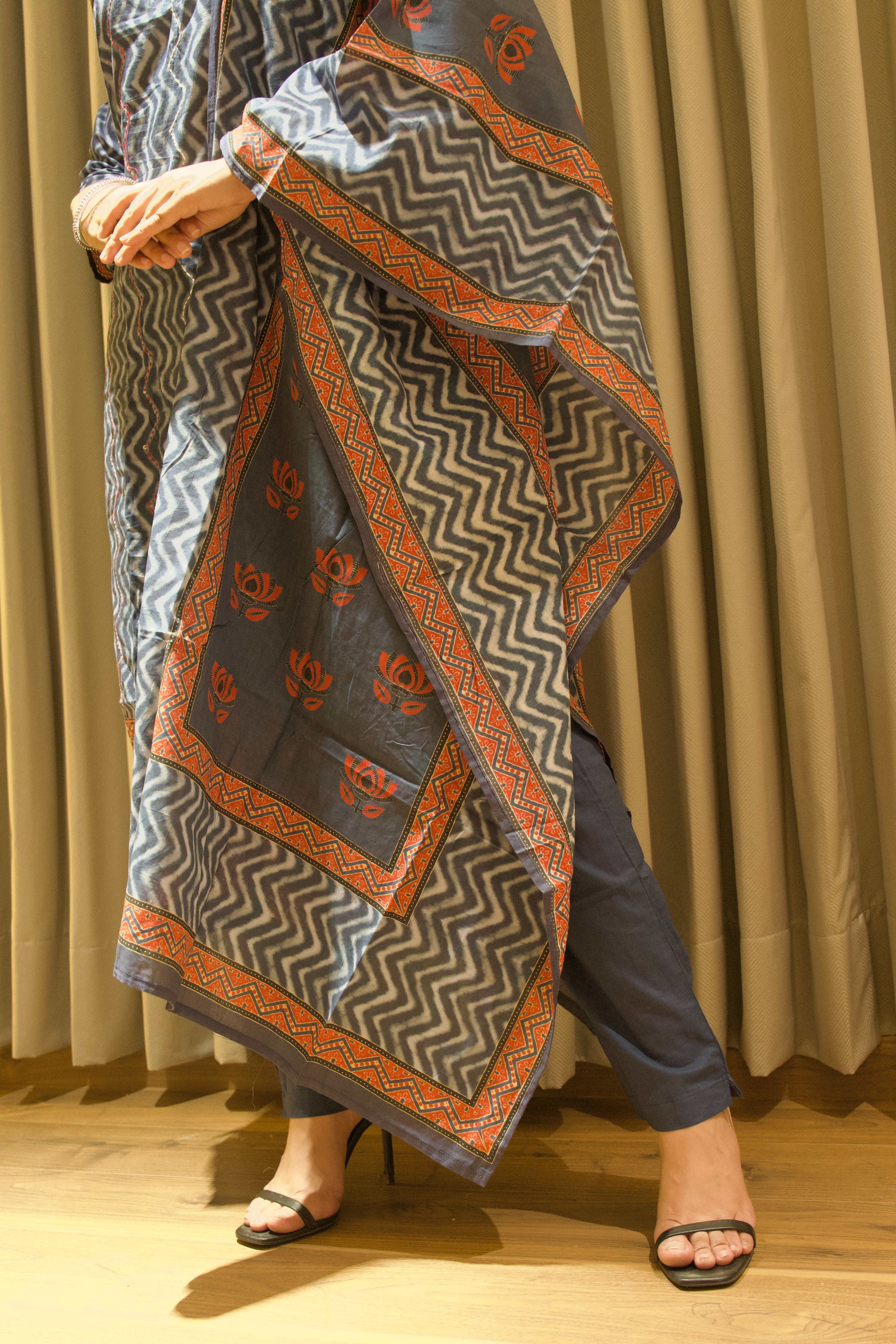 Zoya Indigo Block Print Kurti With Dupatta Set - 1751608087ZYAA