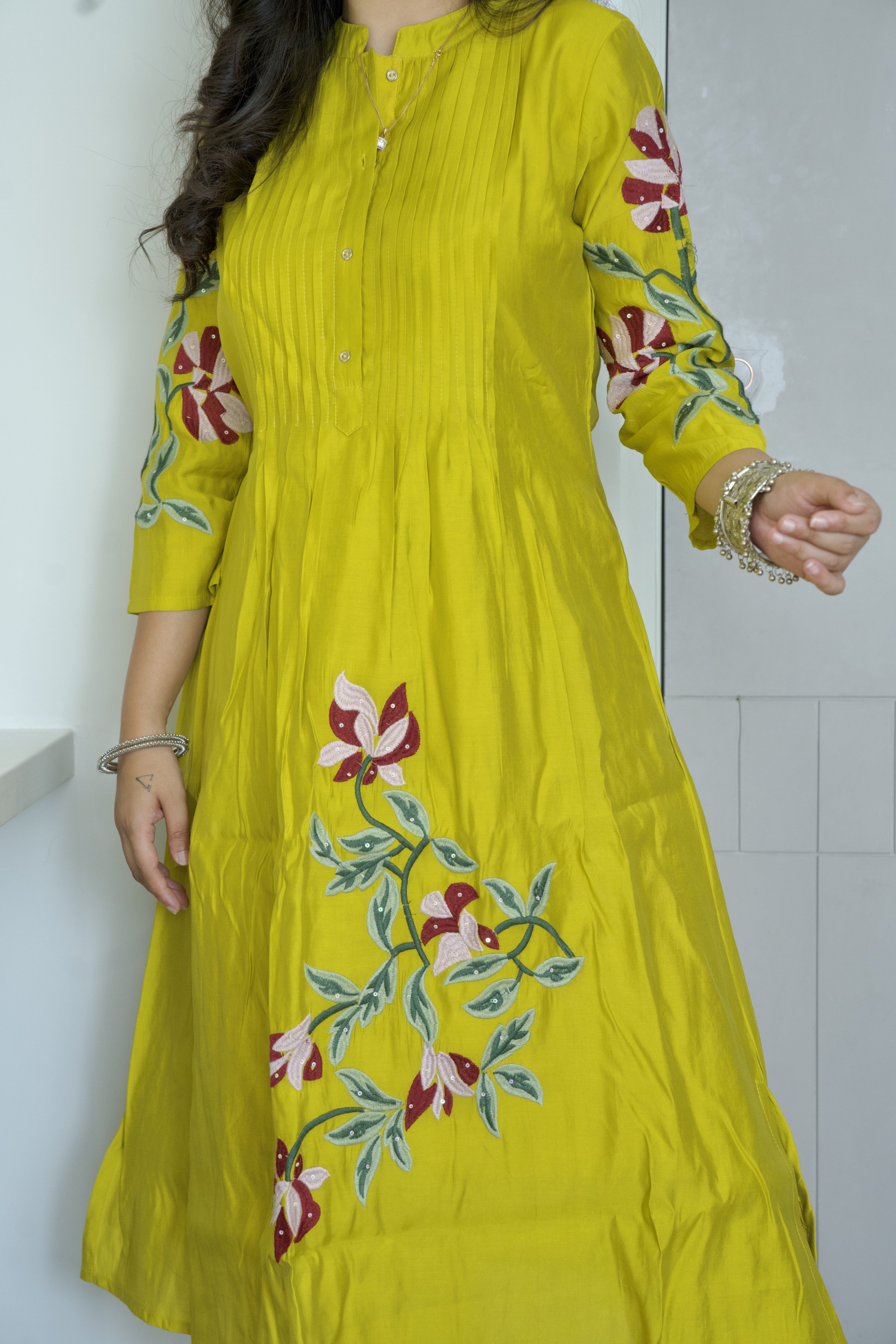 Sunlit Bloom Embroidered Kurti Set