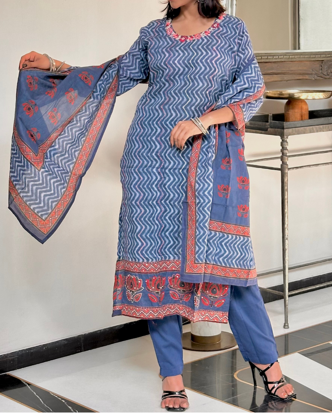 Zoya Indigo Block Print Kurti With Dupatta Set