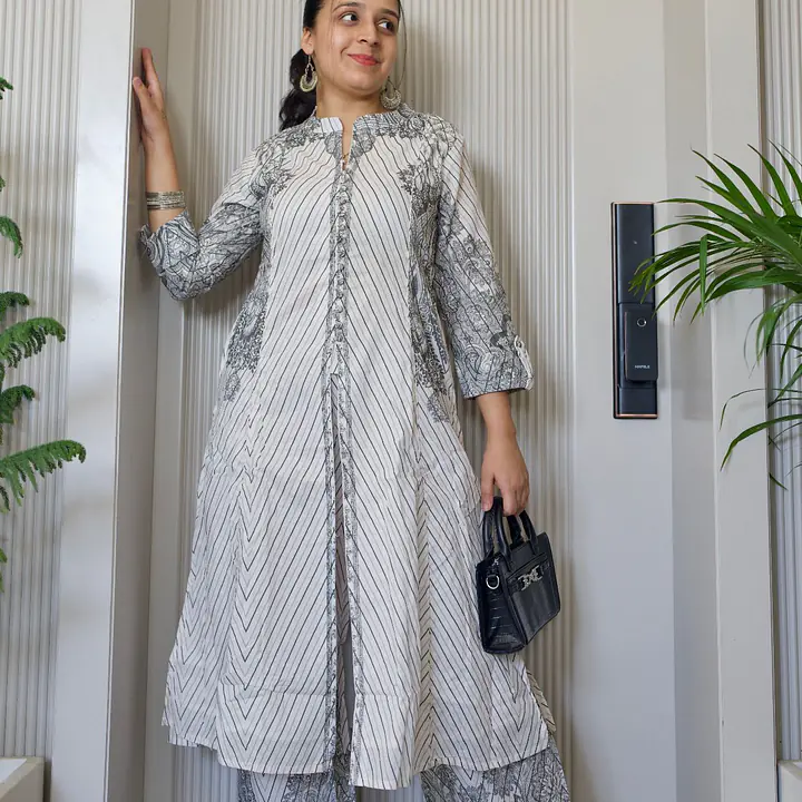 Centre Slit Indo-Western Set - 1751608844WUVI - Master